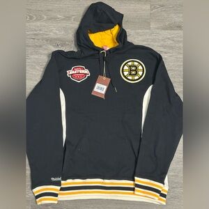 Mitchell & Ness Boston Bruins Team Legacy French Terry Hoodie - Size Small - NWT